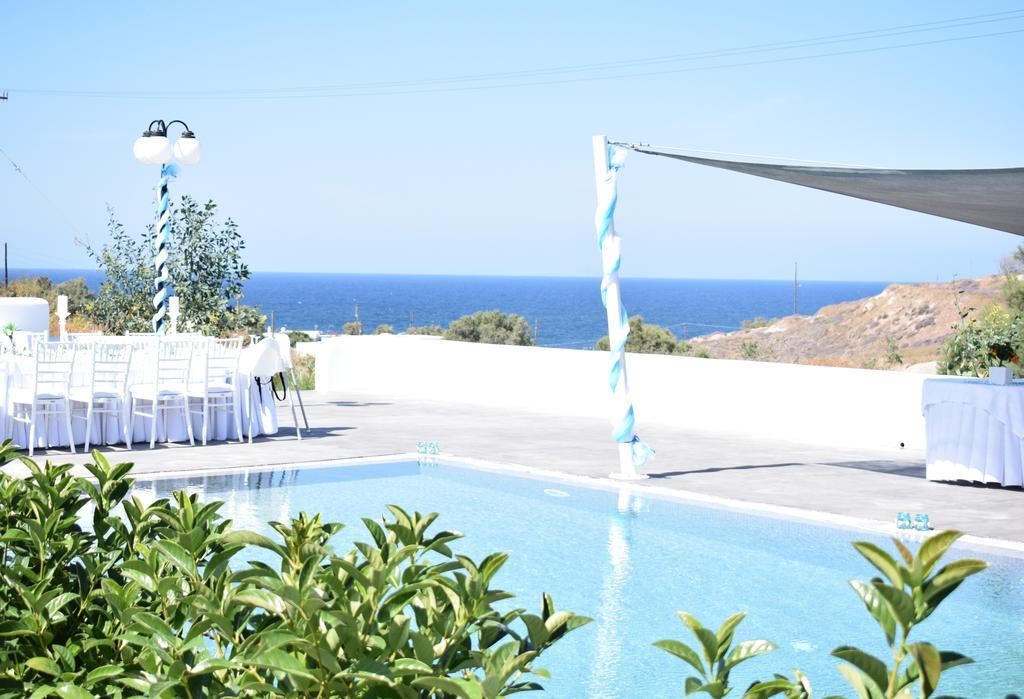 Sea And Sand Villas Монолитос Екстериор снимка